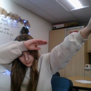 Meet your Posher, Cecelia